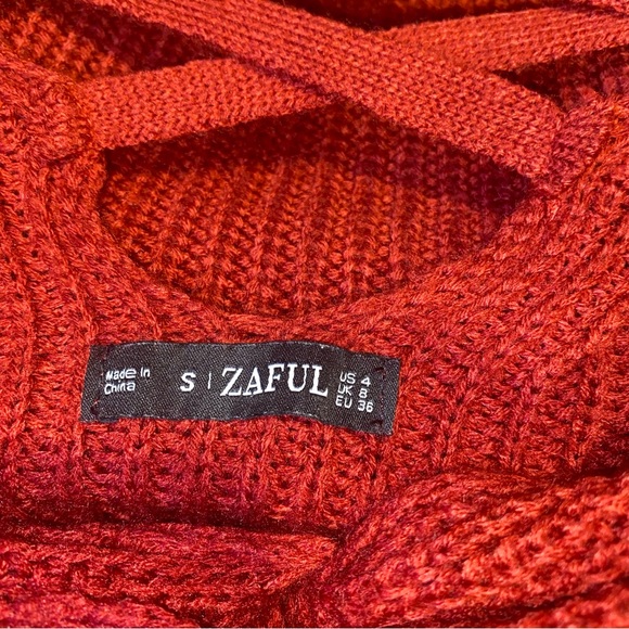 Zaful burgundy crop shrug - Picture 4 of 4